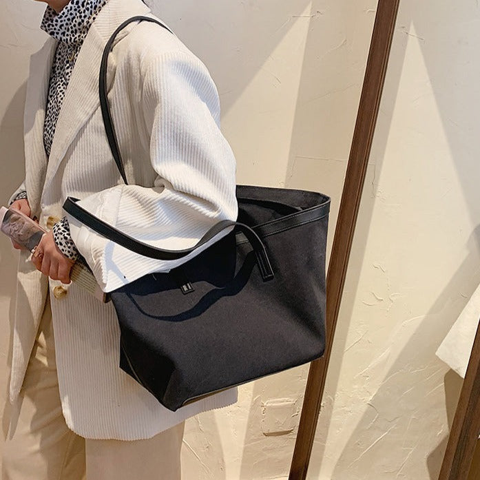 Nastria | Tote Bag