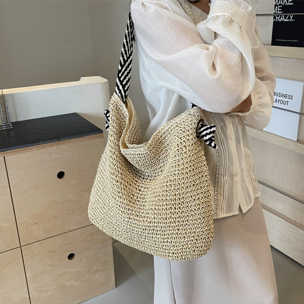 Calvira | Shoulder Bag