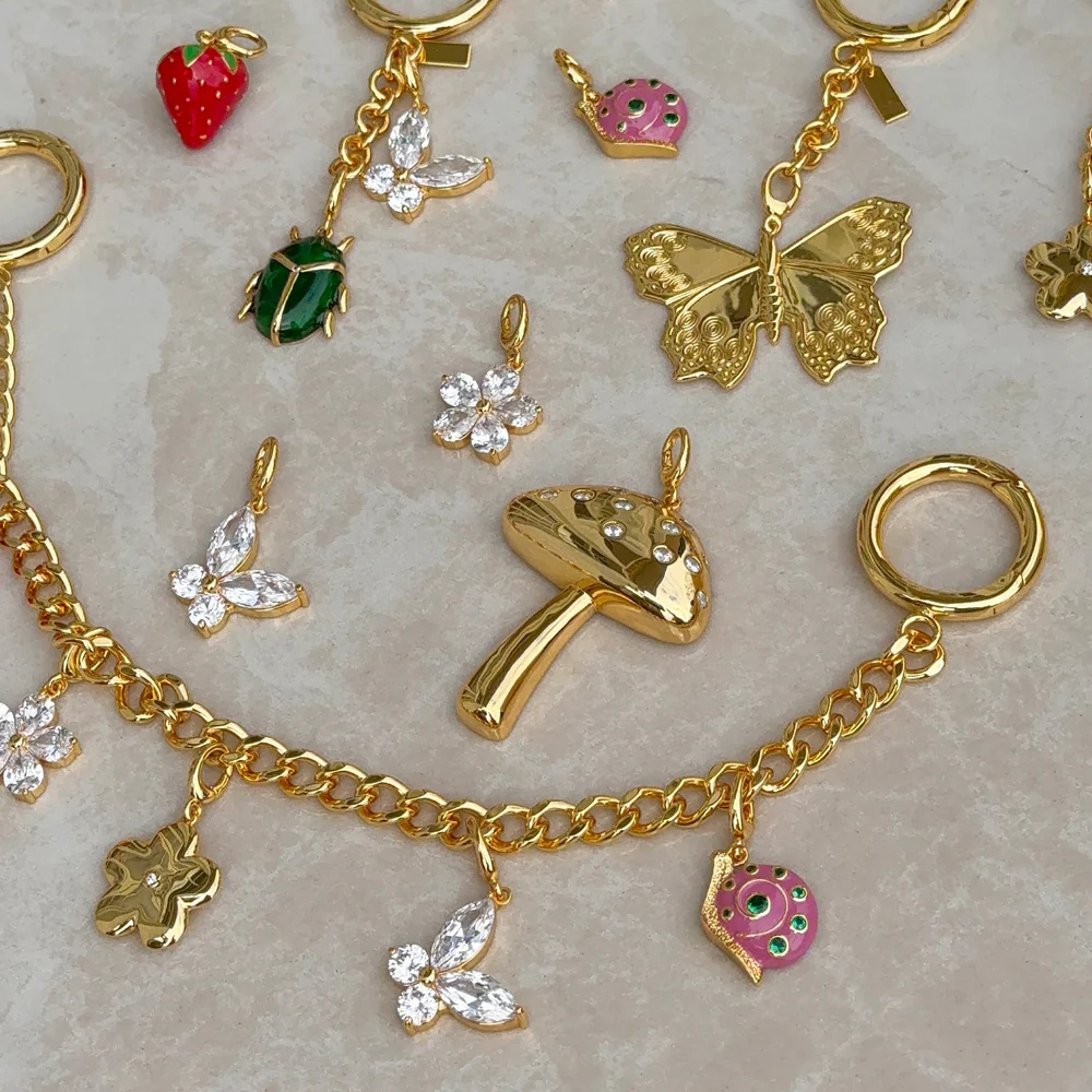 Amber Link | Your Charm Bag Essential