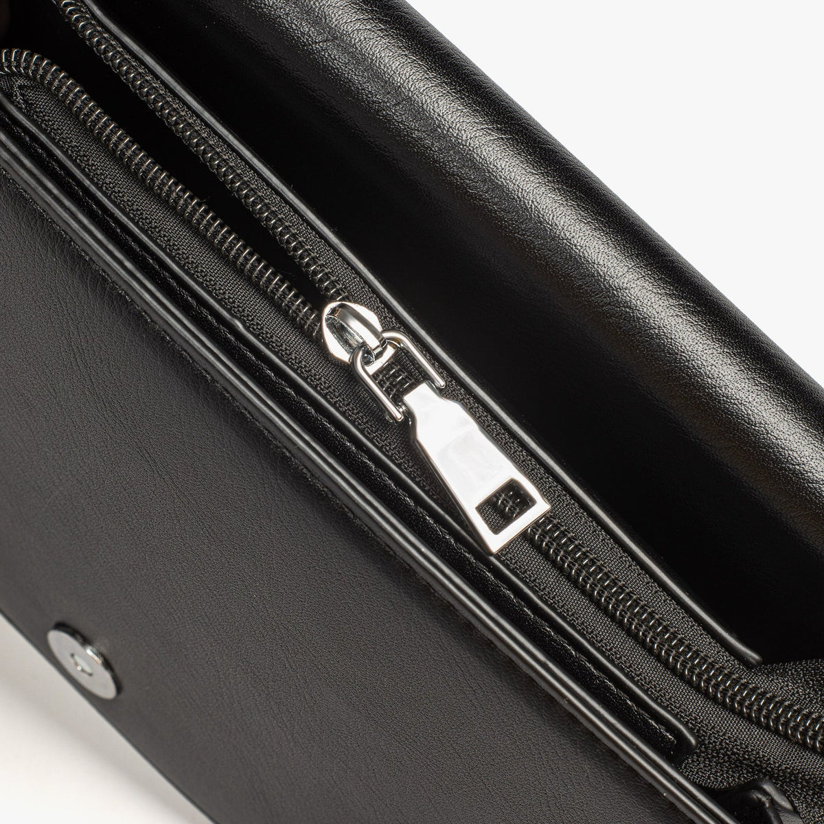 Malestria | Crossbody Bag