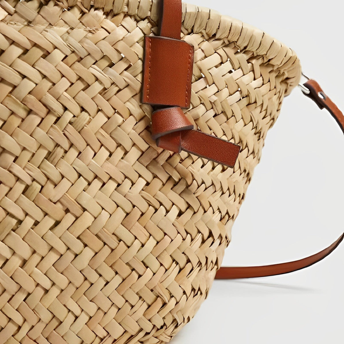 Talvia | Tote Bag
