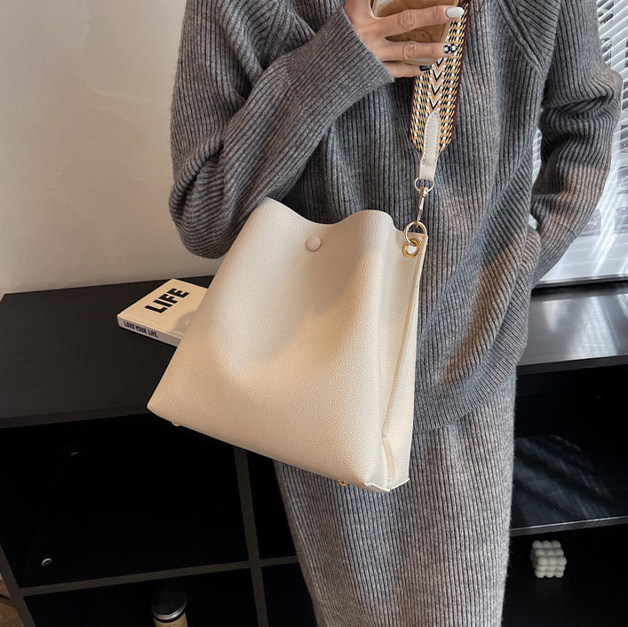 Orenza | Crossbody Bucket Bag