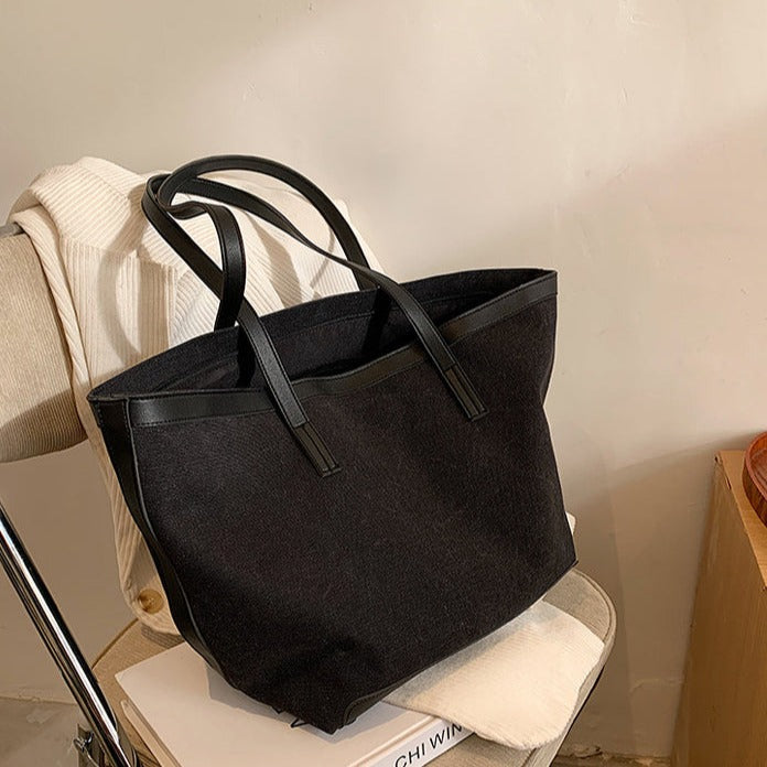 Nastria | Tote Bag