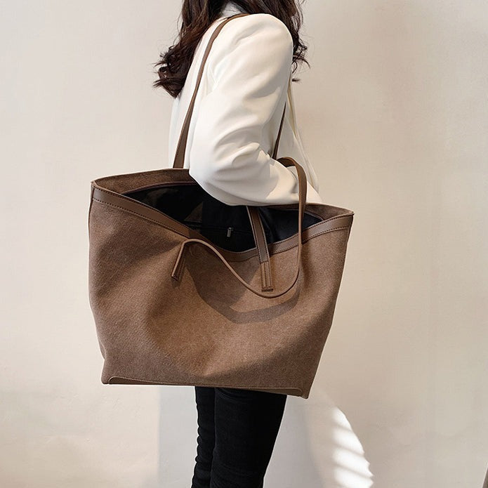 Nastria | Tote Bag
