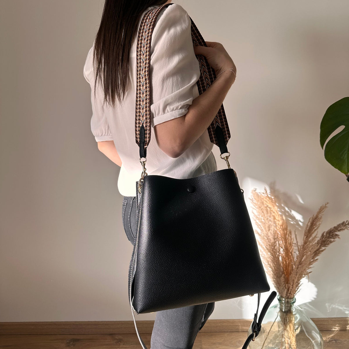 Orenza | Crossbody Bucket Bag