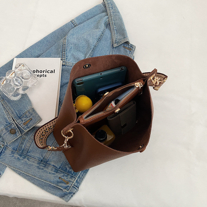 Orenza | Crossbody Bucket Bag