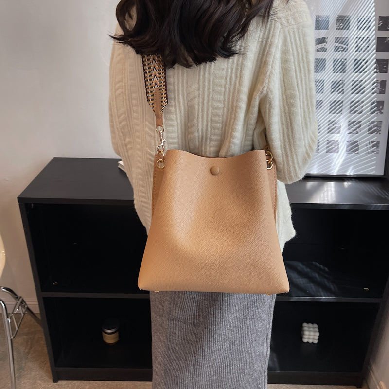 Orenza | Crossbody Bucket Bag