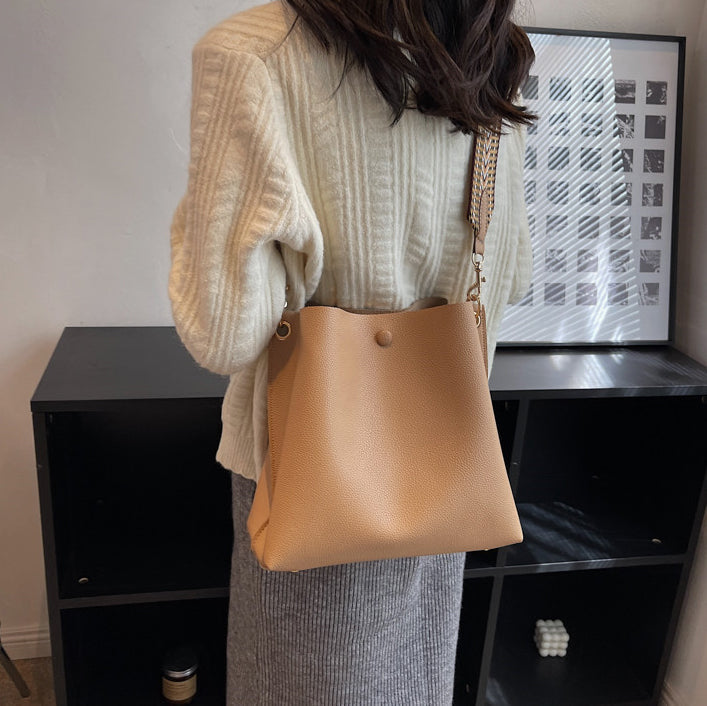 Orenza | Crossbody Bucket Bag