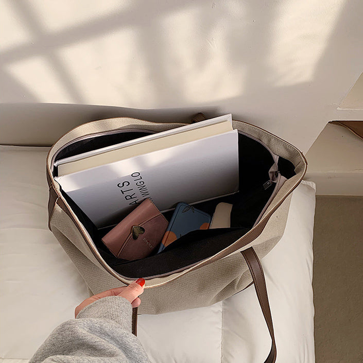 Nastria | Tote Bag