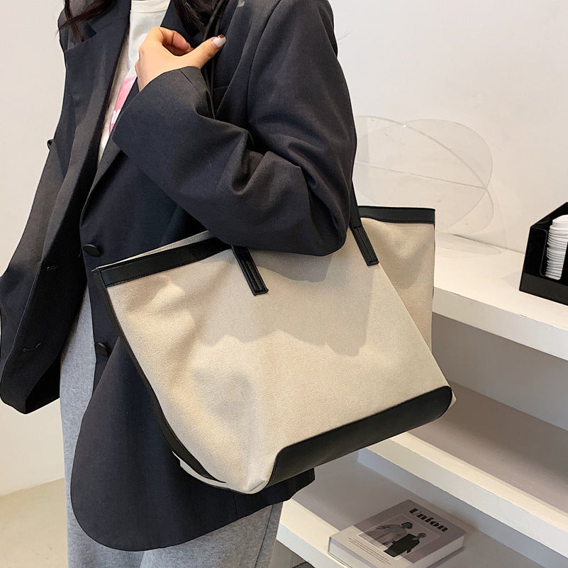 Nastria | Tote Bag